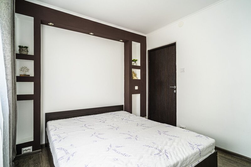 Drumul Taberei, 2 camere de inchiriat, etaj 2, decomandat, 41 mp, mobilat modern